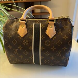 🔥🔥🔥Louis Vuitton Speedy Bandoulière 25